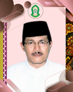 Prof. Dr. K.H. Ahmad Zahro, M.A. (Guru Besar bidang Ilmu Fiqih UINSA Surabaya asal Jombang)